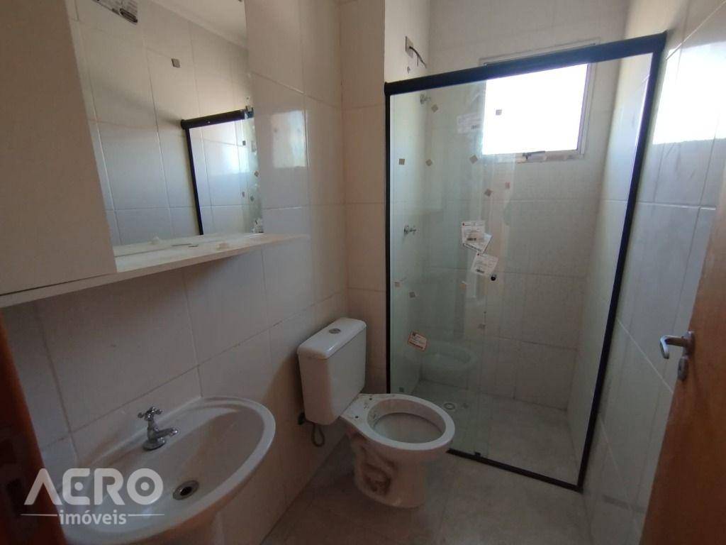 Apartamento para alugar com 2 quartos, 47m² - Foto 4