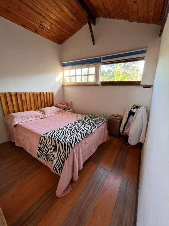 Chácara à venda com 5 quartos, 180m² - Foto 30