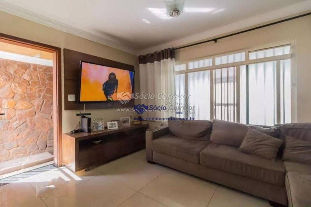 Sobrado à venda com 4 quartos, 200m² - Foto 1