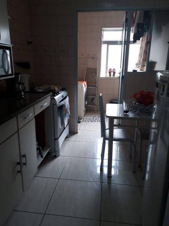 Apartamento à venda com 2 quartos, 72m² - Foto 2