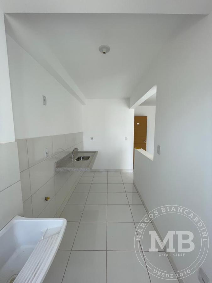 Apartamento à venda com 2 quartos, 60m² - Foto 5