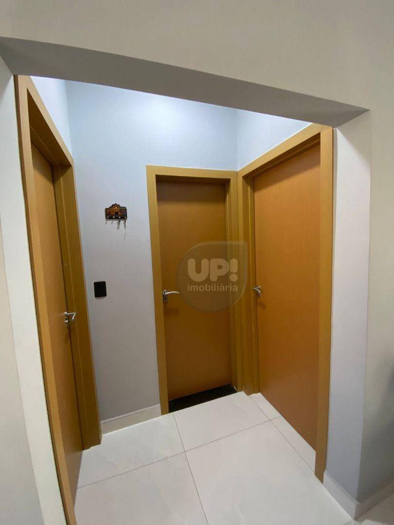 Casa à venda com 2 quartos, 100m² - Foto 4