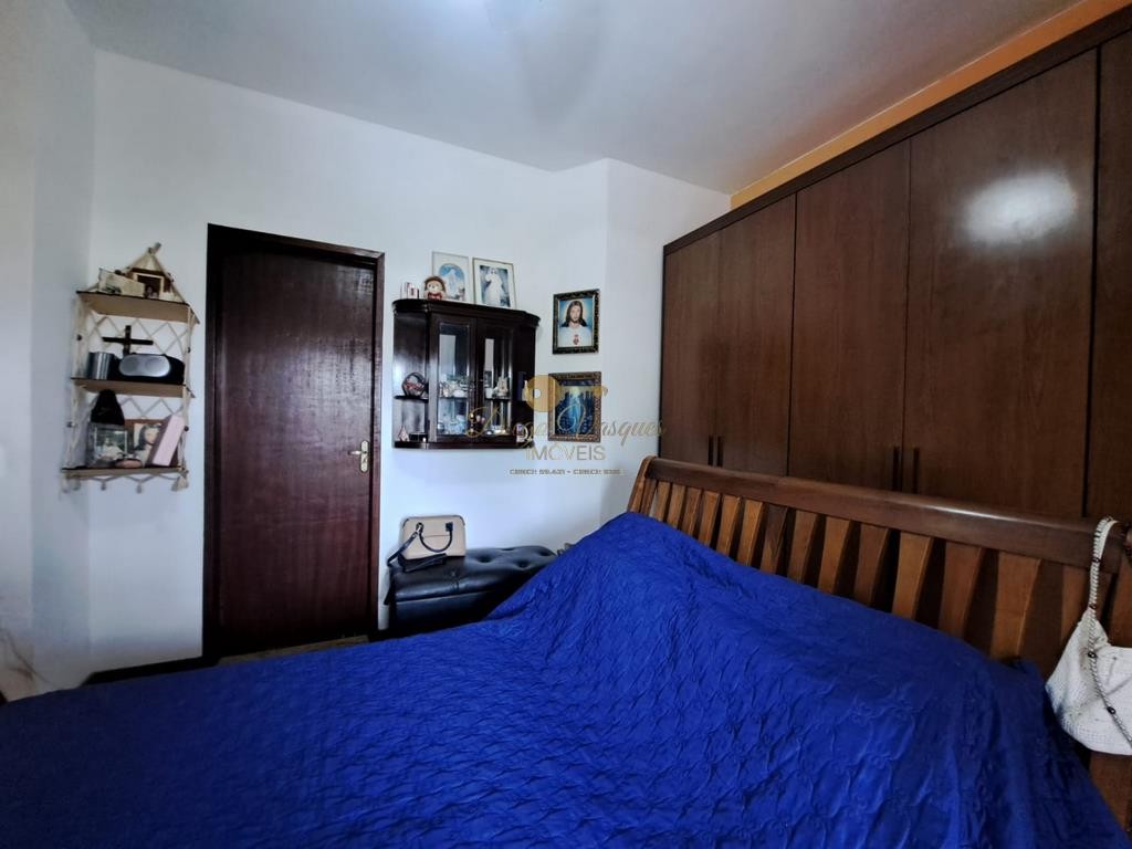 Casa à venda com 4 quartos, 360m² - Foto 17