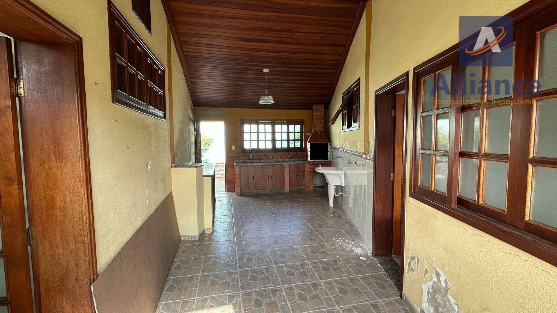 Casa para alugar com 3 quartos, 193m² - Foto 13