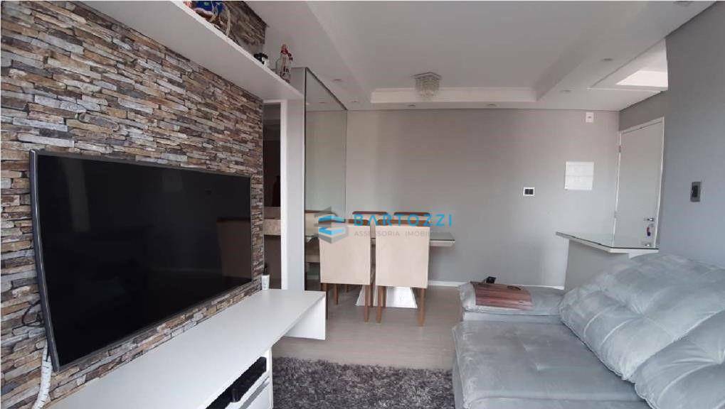 Apartamento à venda com 2 quartos, 45m² - Foto 2