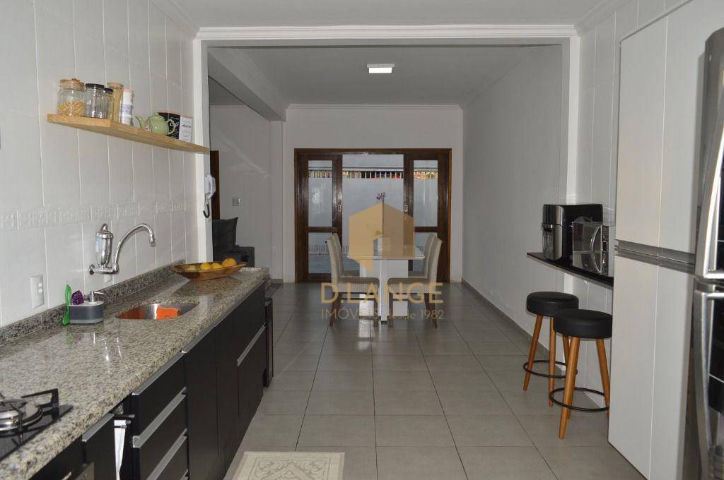 Casa à venda com 4 quartos, 202m² - Foto 27