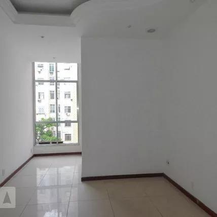 Apartamento à venda com 2 quartos, 65m² - Foto 3