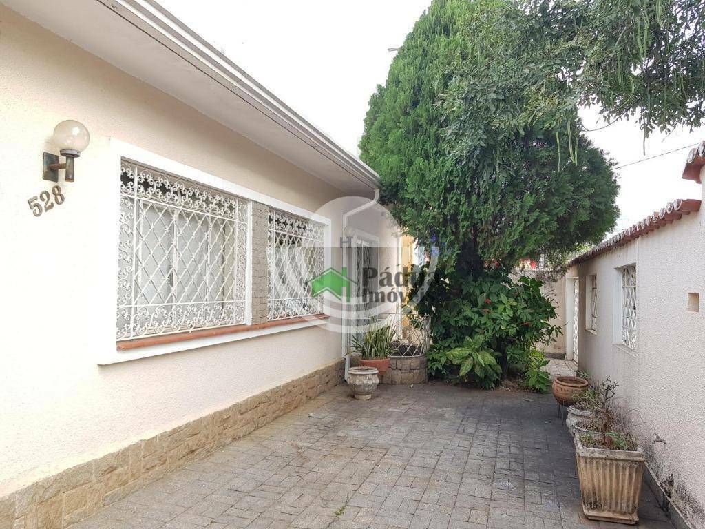 Casa à venda com 4 quartos, 250m² - Foto 8