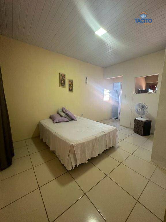 Casa à venda com 8 quartos, 400m² - Foto 19