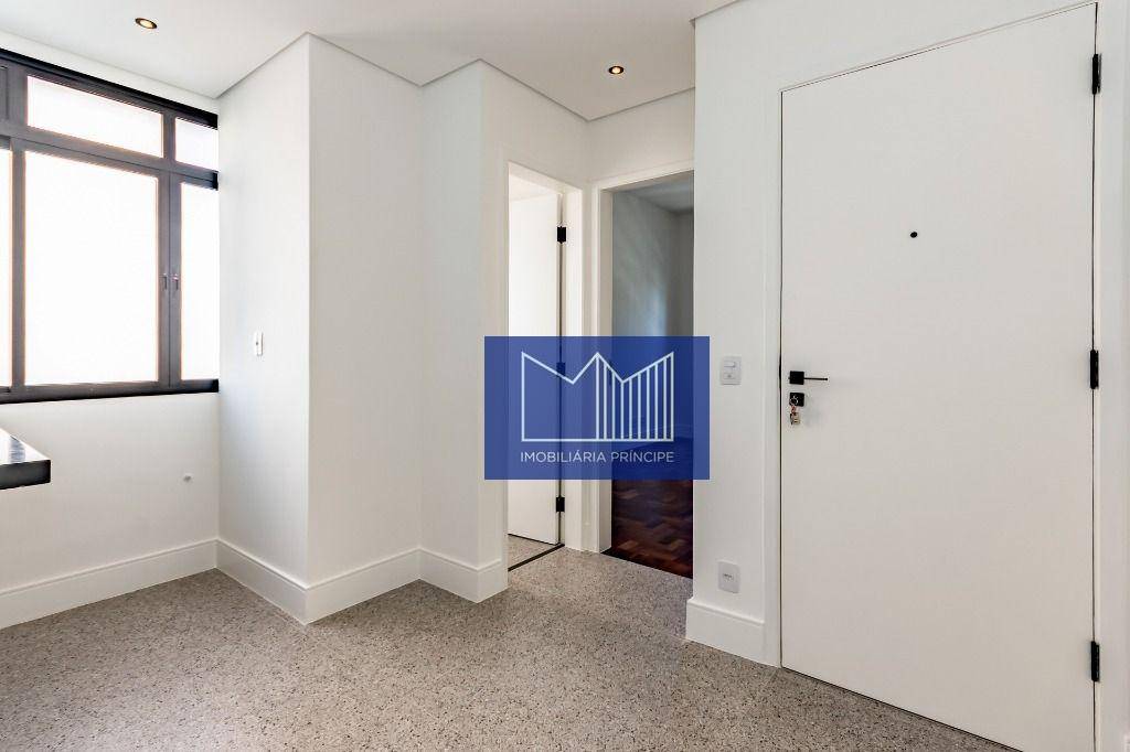 Apartamento à venda com 3 quartos, 212m² - Foto 30