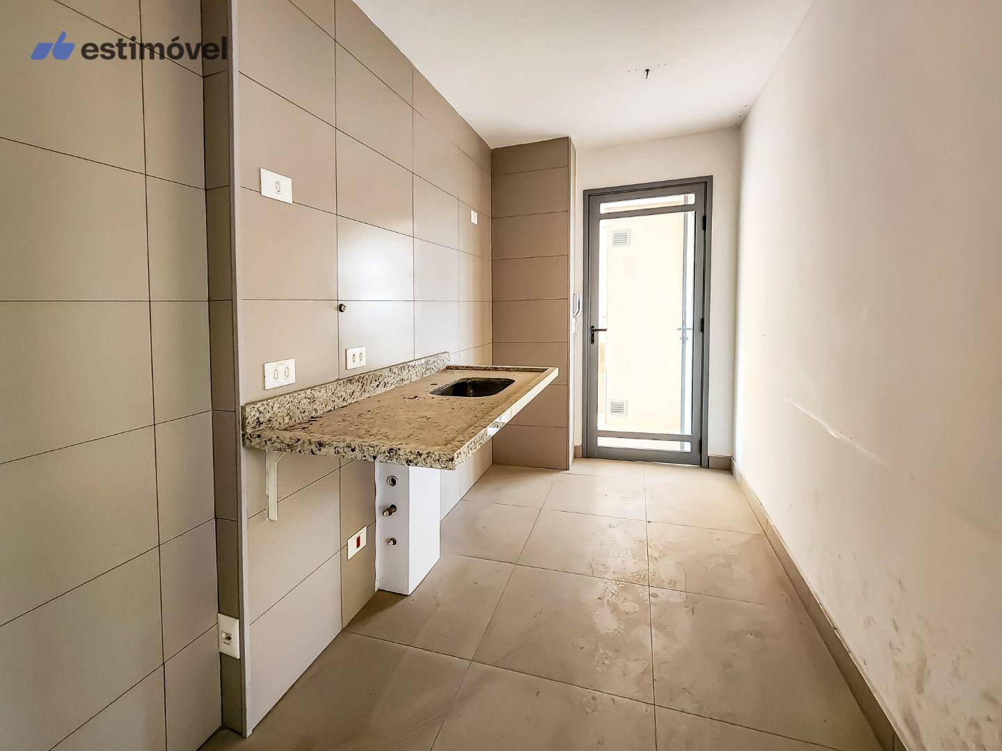 Apartamento à venda com 3 quartos, 115m² - Foto 8