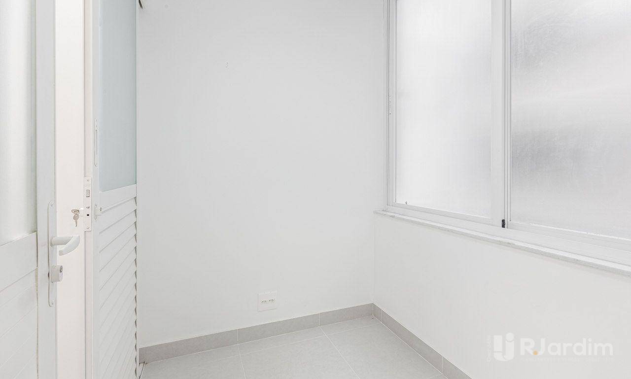 Apartamento para alugar com 3 quartos, 160m² - Foto 12