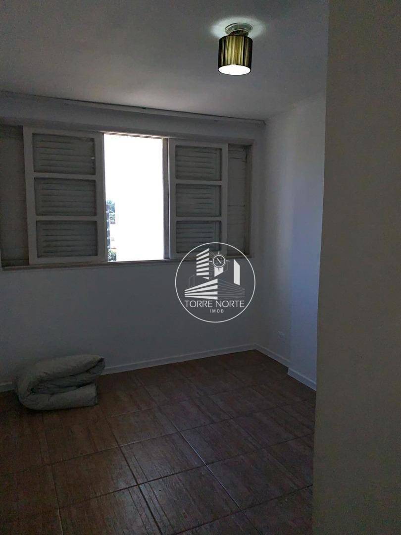 Apartamento à venda com 2 quartos, 63m² - Foto 3