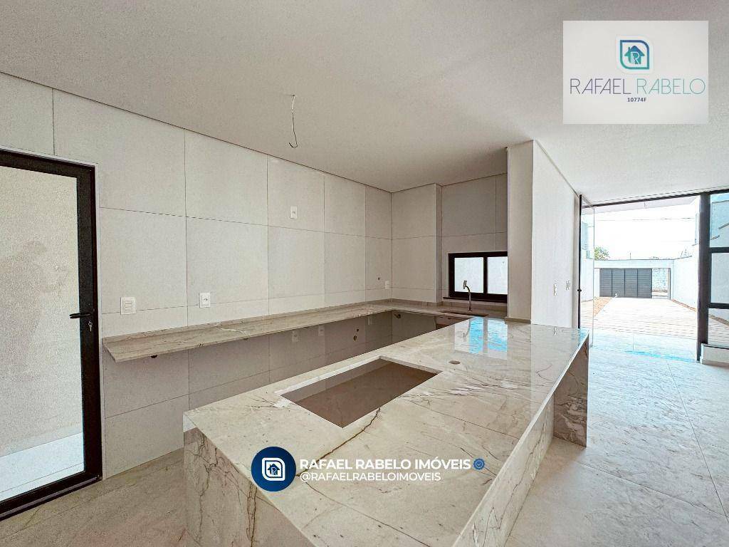 Casa à venda com 4 quartos, 133m² - Foto 5