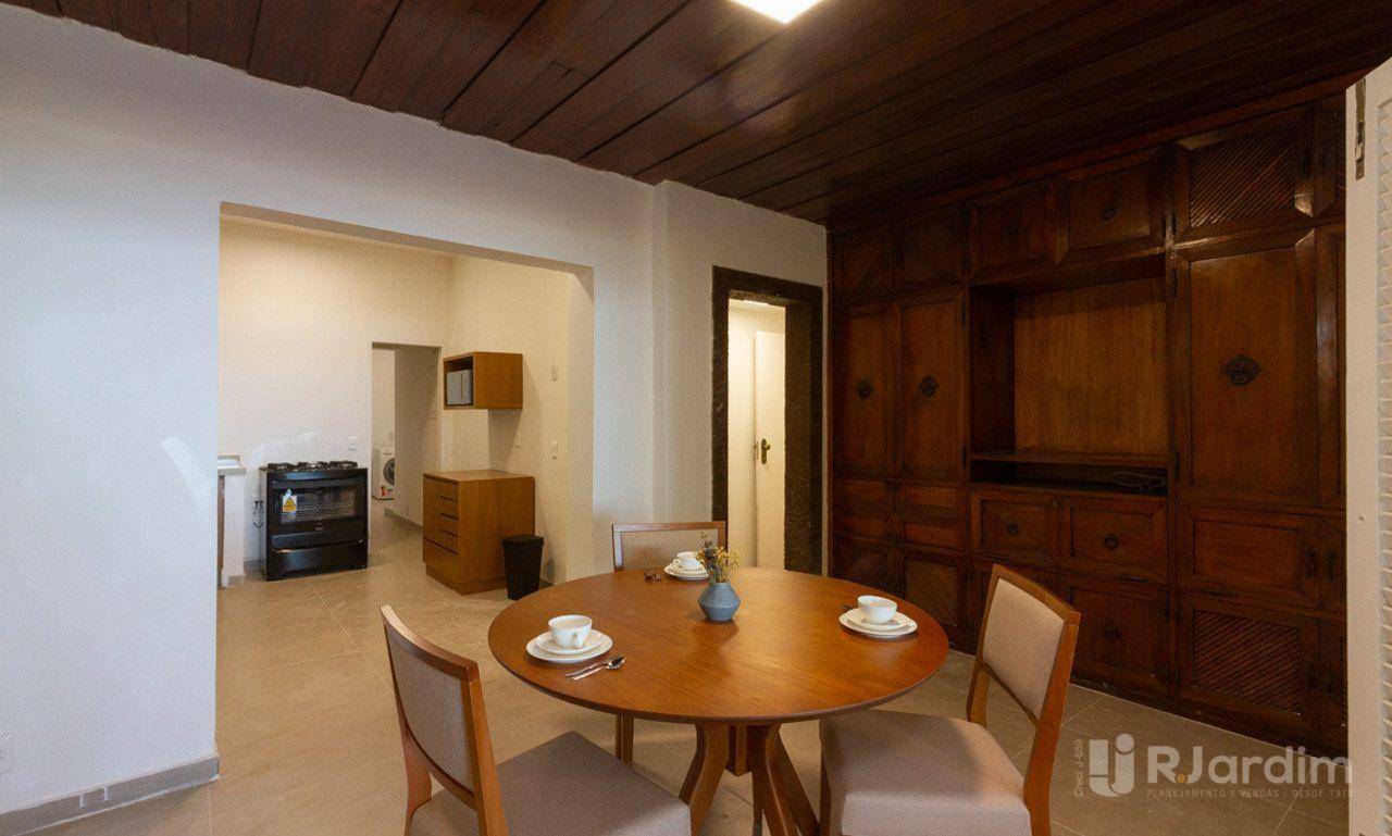 Apartamento para alugar com 4 quartos, 207m² - Foto 11