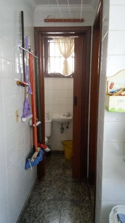 Apartamento à venda com 3 quartos, 200m² - Foto 35