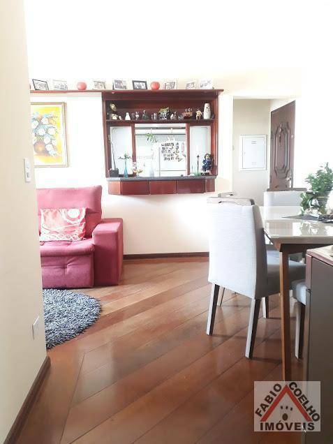 Apartamento à venda com 2 quartos, 63m² - Foto 19