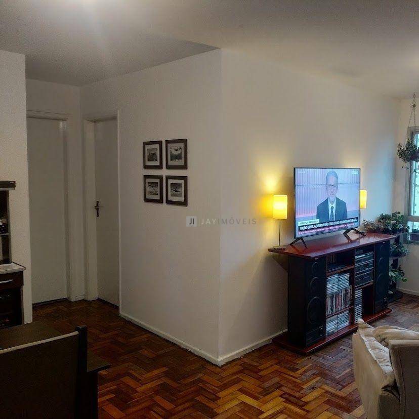 Apartamento à venda com 2 quartos, 75m² - Foto 3