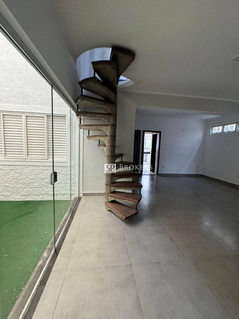 Casa à venda com 3 quartos, 199m² - Foto 10