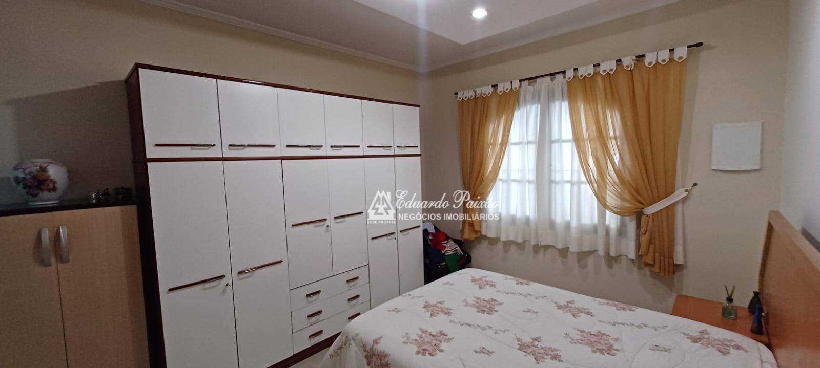 Casa à venda com 3 quartos, 197m² - Foto 6