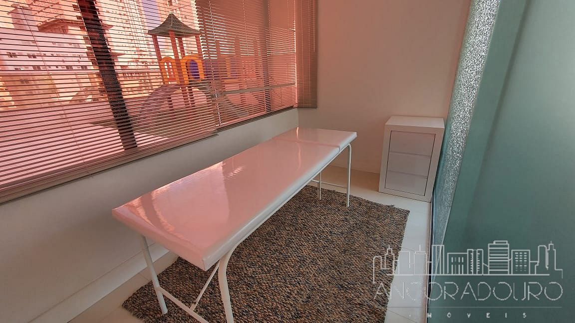 Apartamento à venda com 3 quartos, 130m² - Foto 17