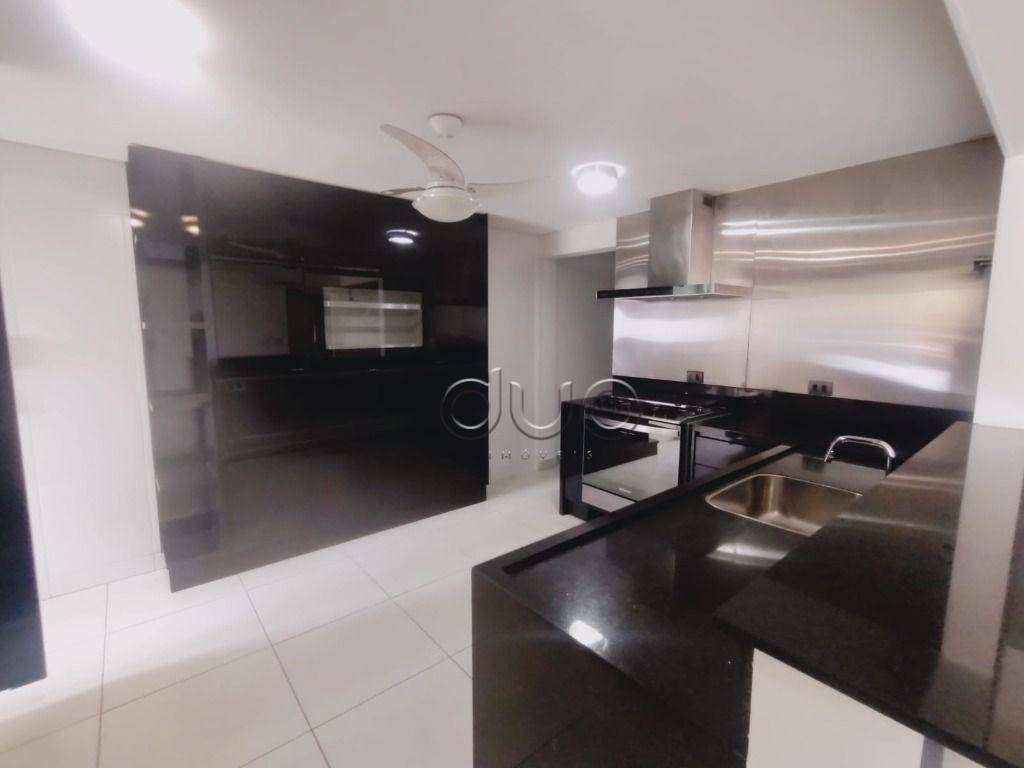 Apartamento para alugar com 3 quartos, 140m² - Foto 3