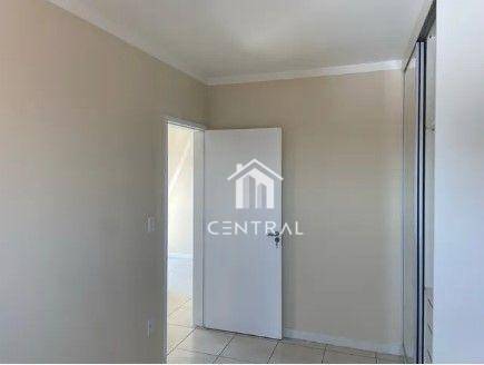 Apartamento à venda com 2 quartos, 60m² - Foto 4