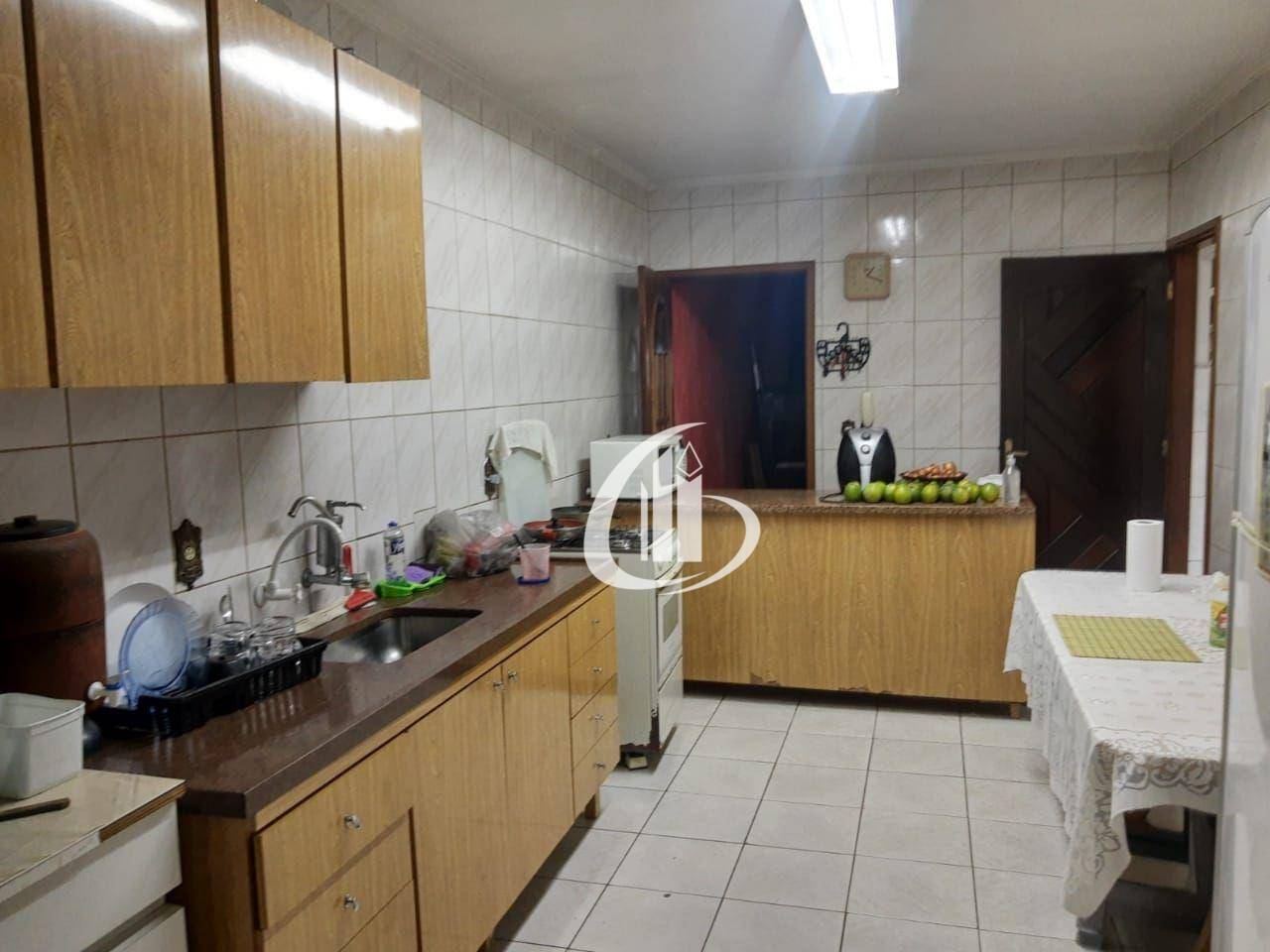 Sobrado à venda com 5 quartos, 150m² - Foto 3