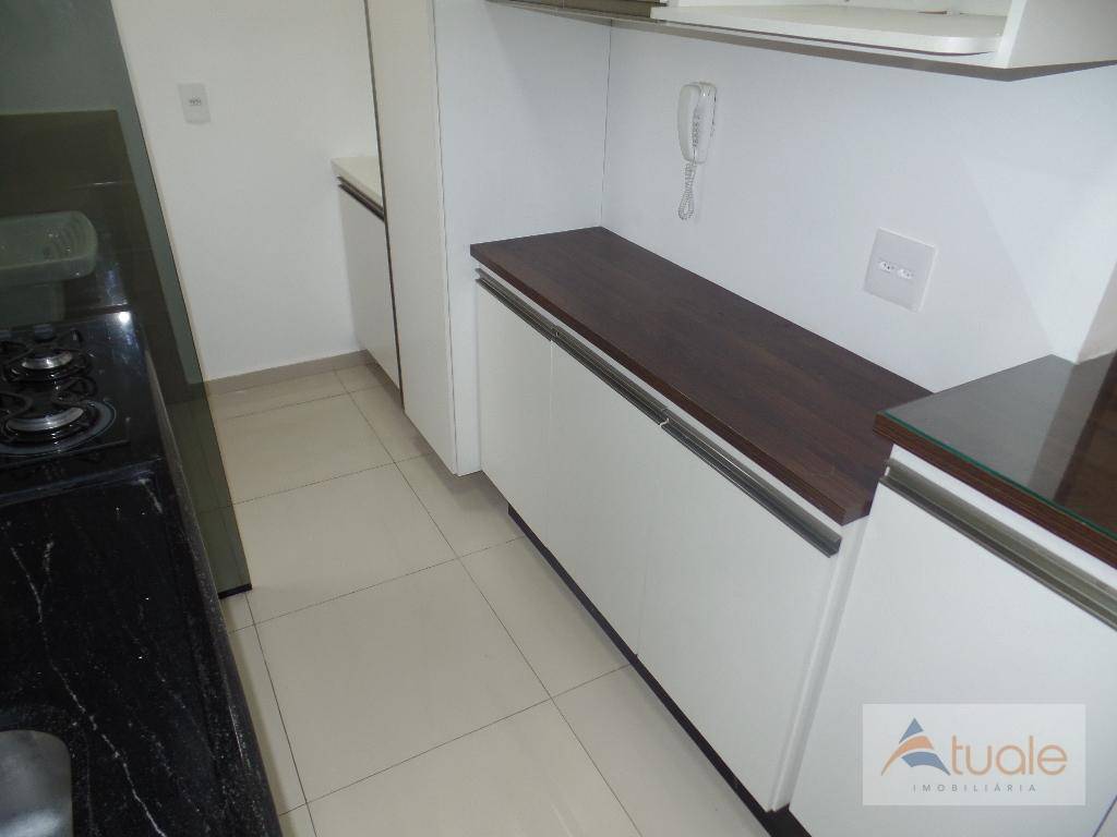 Apartamento para alugar com 2 quartos, 55m² - Foto 9