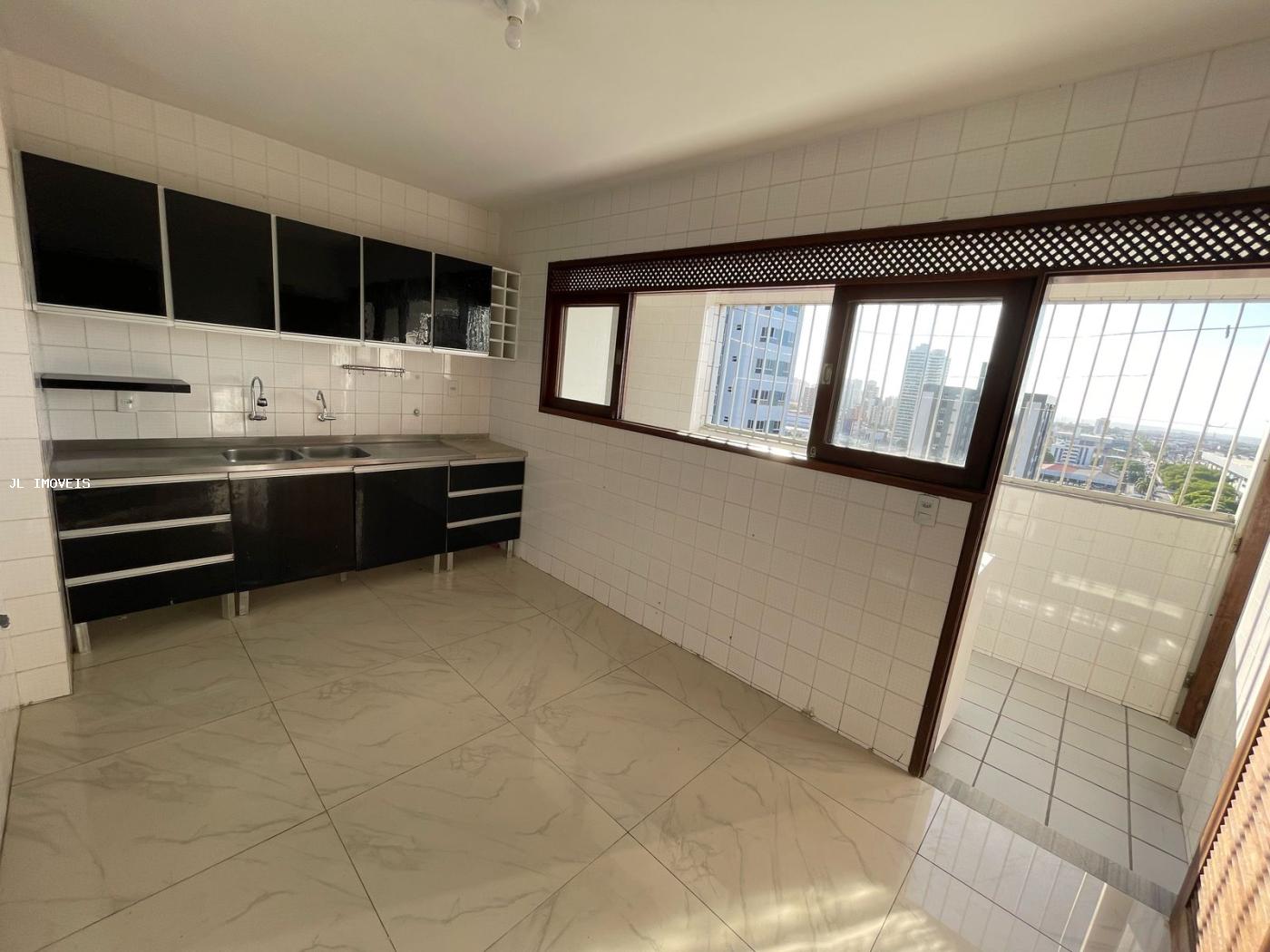 Apartamento para alugar com 3 quartos, 150m² - Foto 21