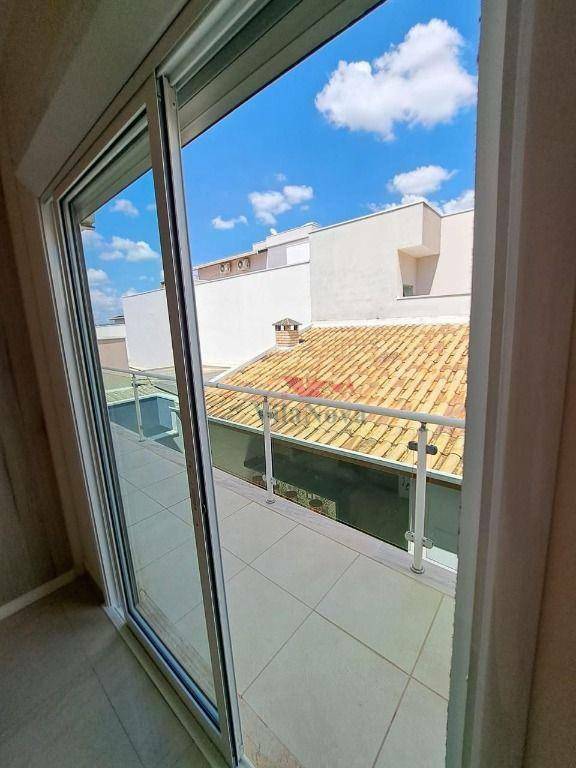 Casa de Condomínio à venda com 3 quartos, 216m² - Foto 5