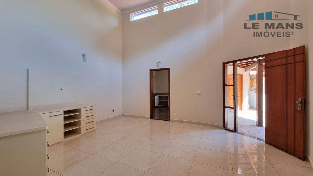 Casa à venda com 3 quartos, 220m² - Foto 16