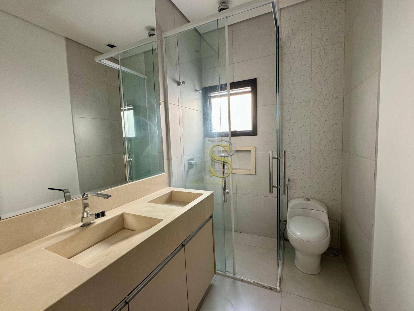 Casa de Condomínio para alugar com 4 quartos, 550m² - Foto 30