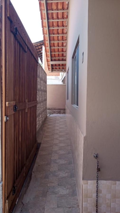 Casa à venda com 2 quartos, 110m² - Foto 5