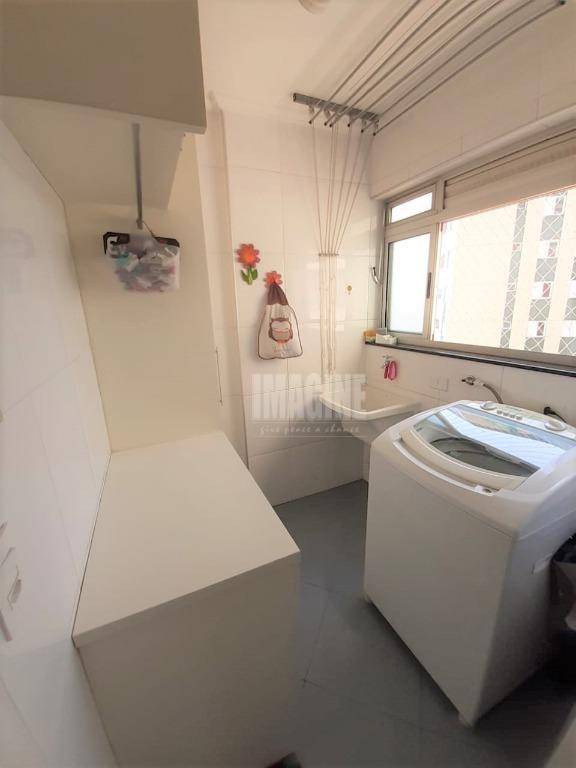 Apartamento à venda com 2 quartos, 70m² - Foto 15