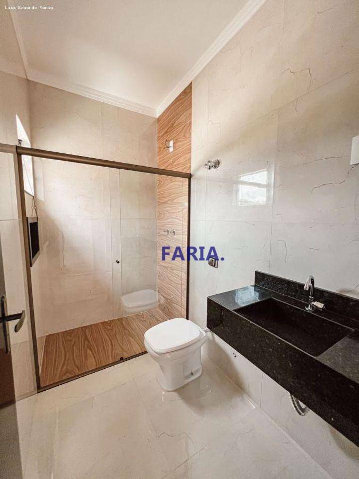 Casa à venda com 2 quartos, 102m² - Foto 10