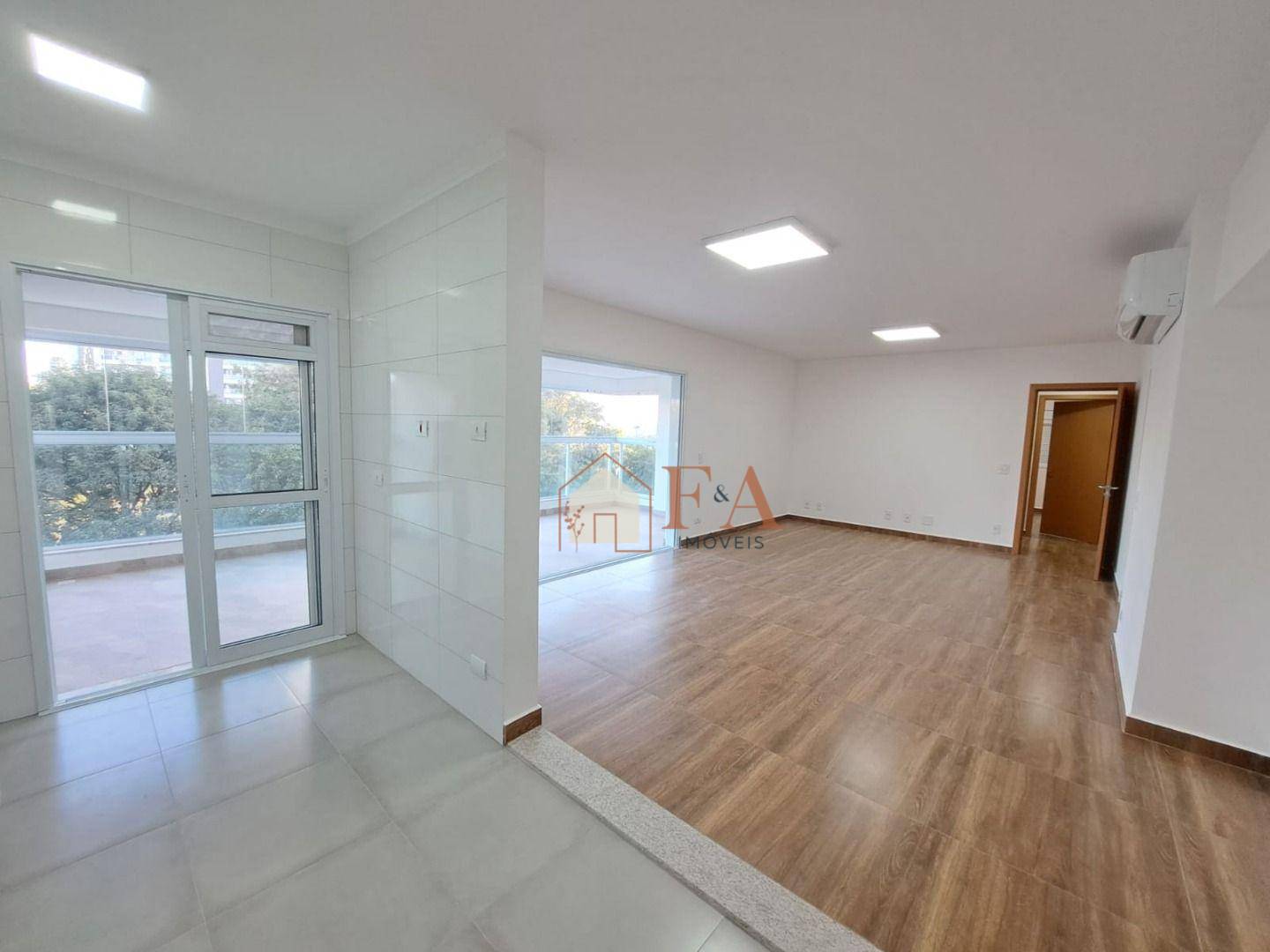 Apartamento à venda com 3 quartos, 140m² - Foto 9