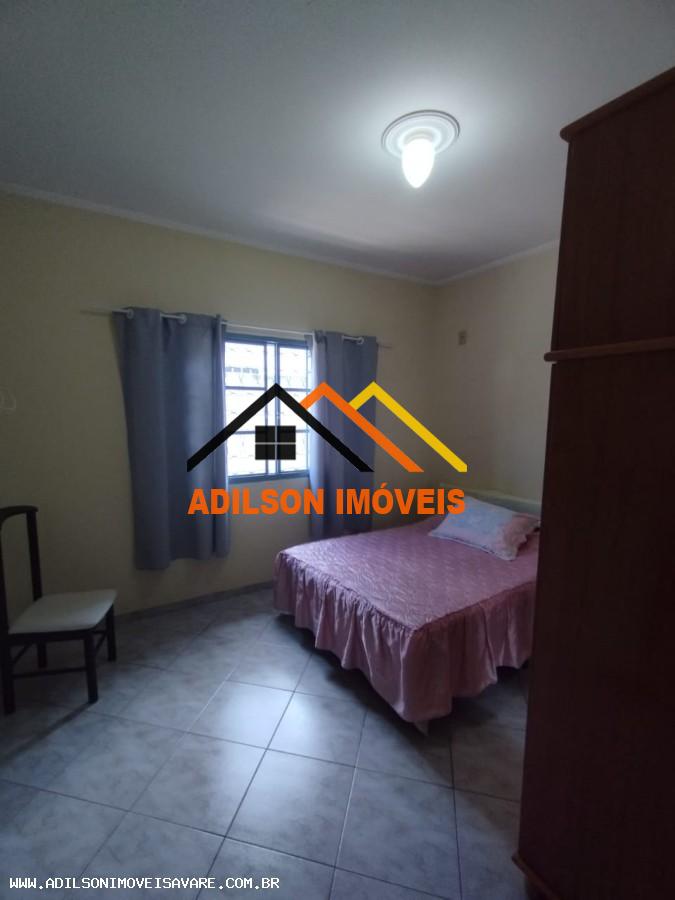 Casa à venda com 3 quartos, 272m² - Foto 11