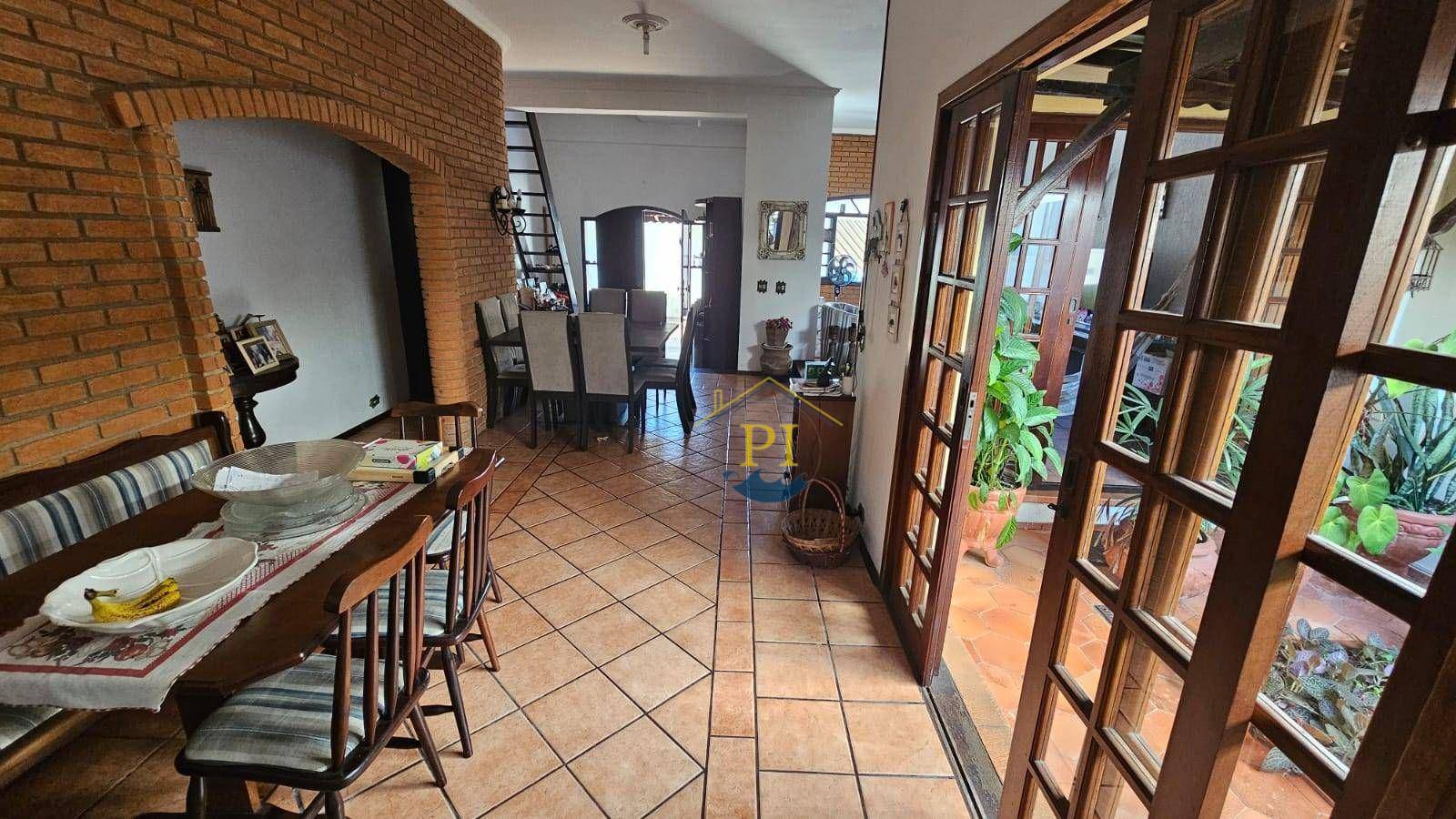 Casa à venda com 3 quartos, 165m² - Foto 9