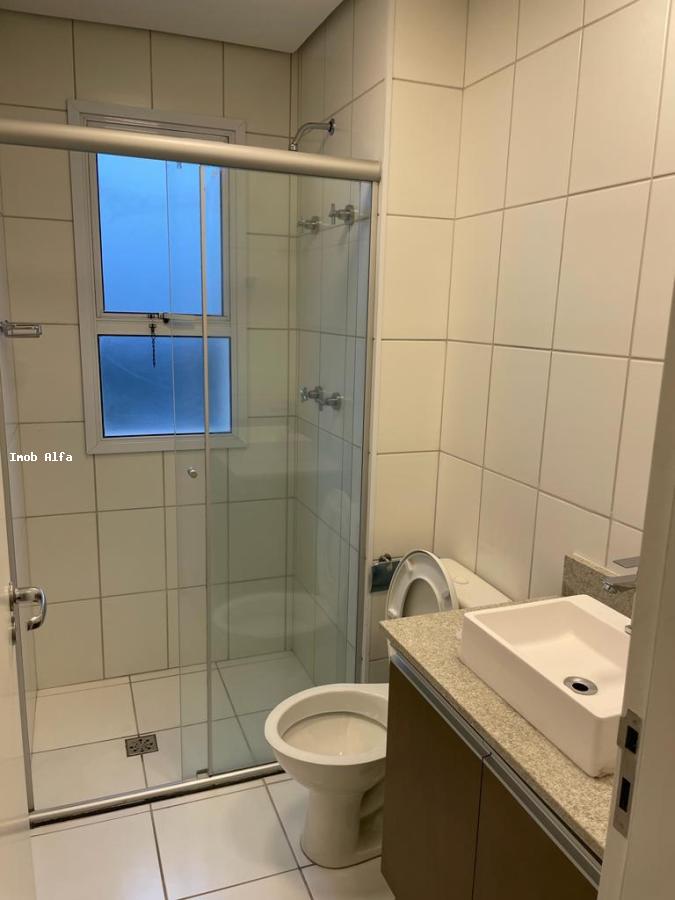 Apartamento para alugar com 3 quartos, 70m² - Foto 2