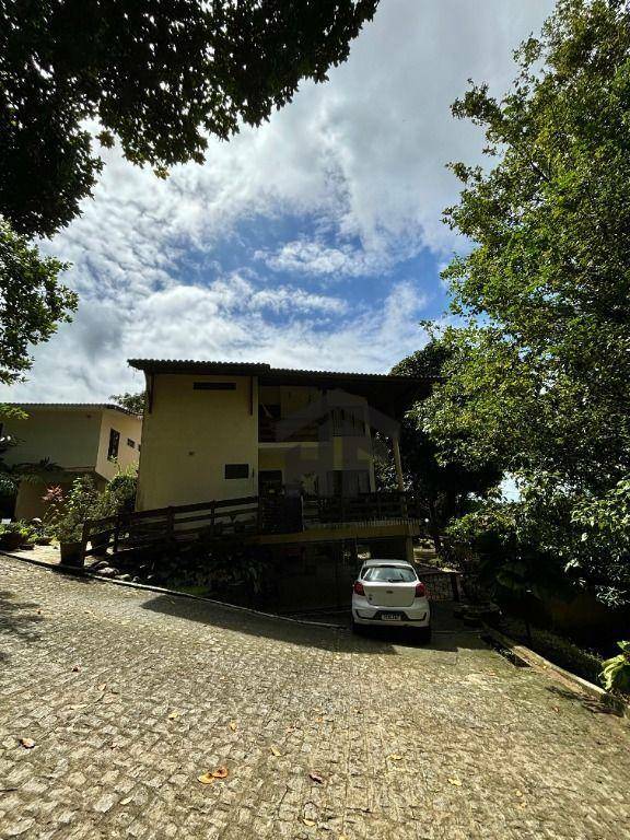 Casa de Condomínio à venda com 6 quartos, 349m² - Foto 1