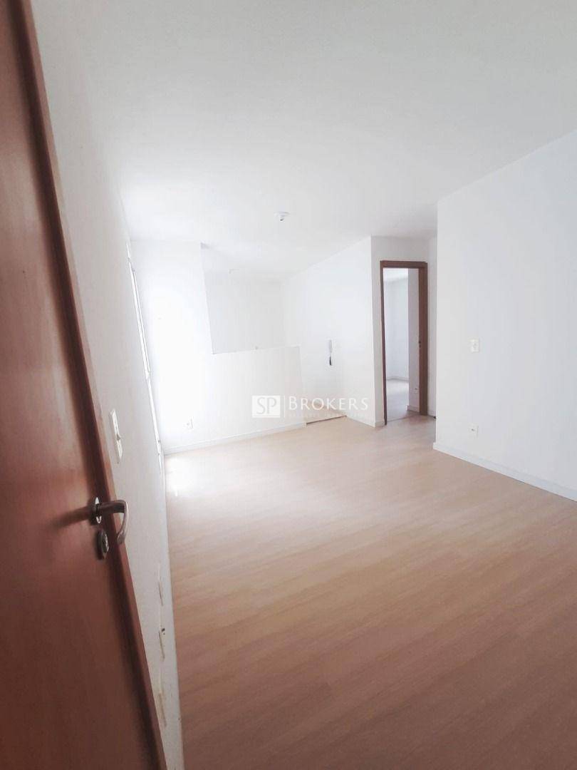 Apartamento à venda com 2 quartos, 43m² - Foto 3