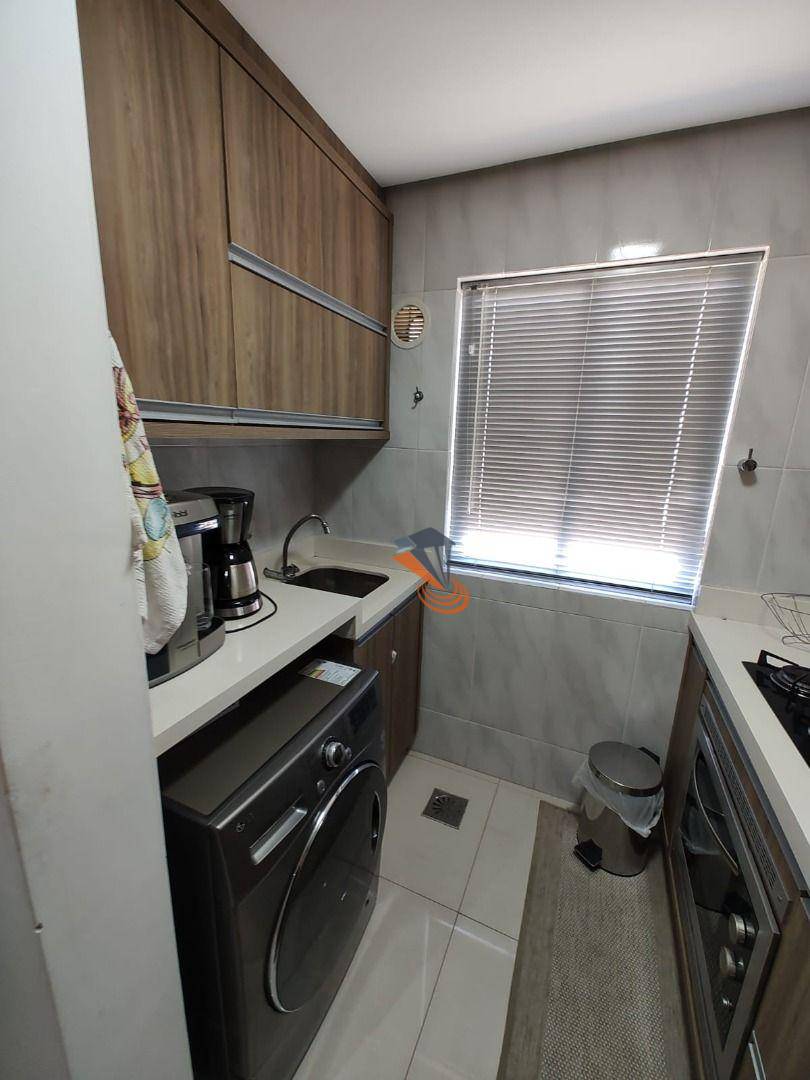 Apartamento à venda com 2 quartos, 58m² - Foto 4