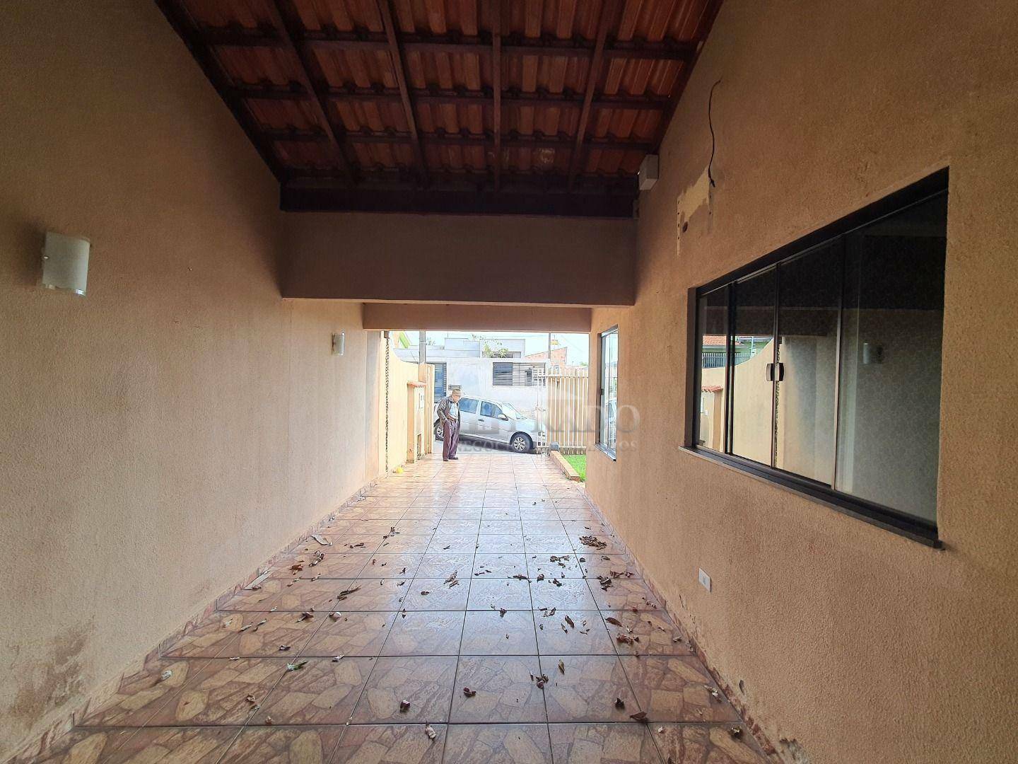 Casa à venda com 3 quartos, 159m² - Foto 3