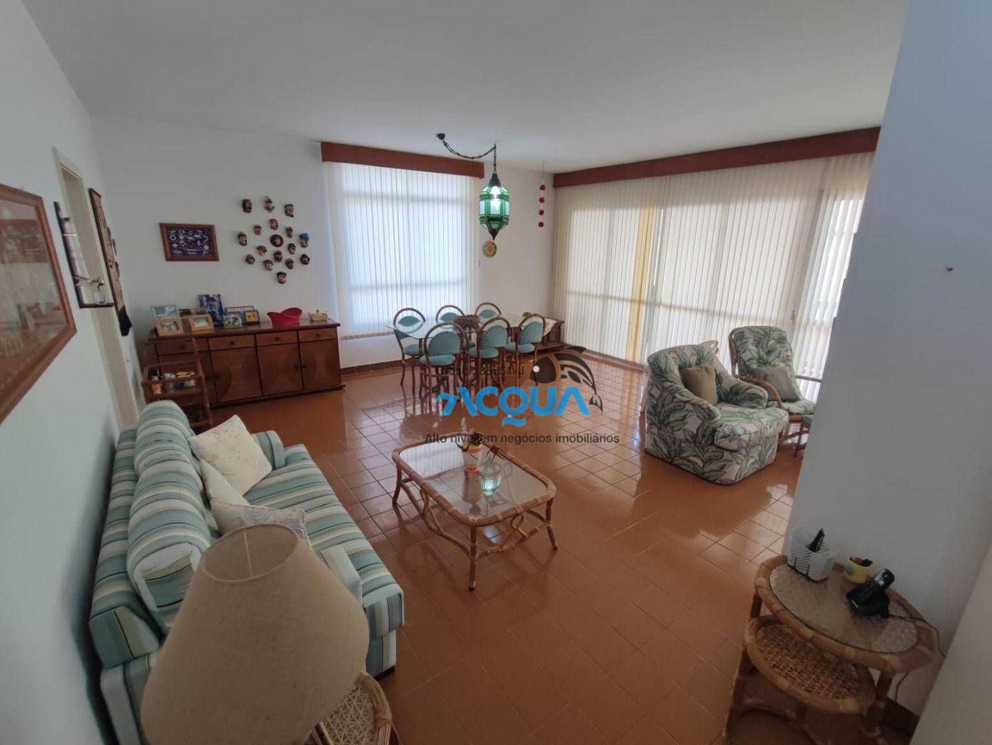 Apartamento à venda com 3 quartos, 190m² - Foto 2