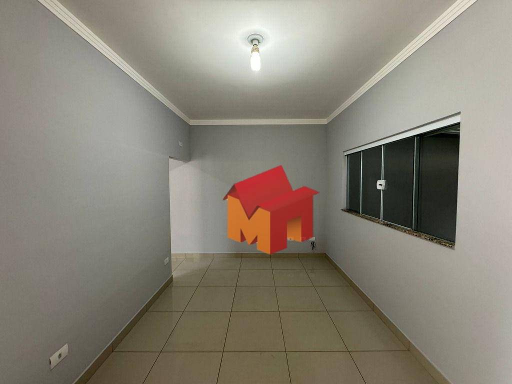 Casa à venda com 3 quartos, 99m² - Foto 4