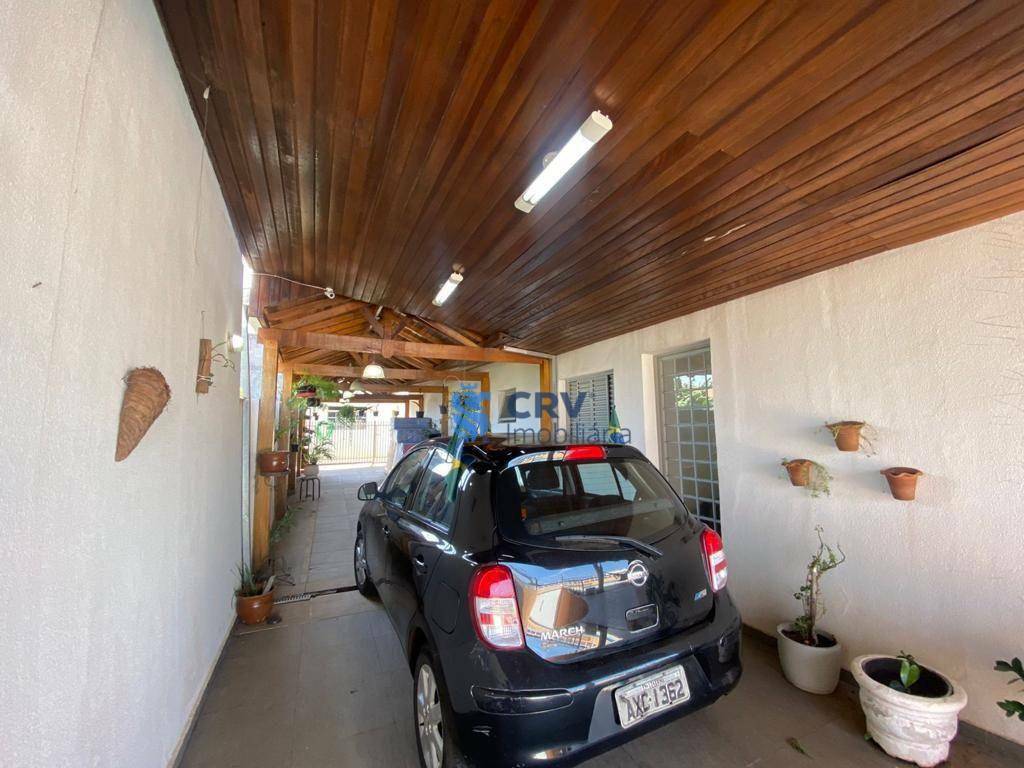 Casa à venda com 4 quartos, 300m² - Foto 21