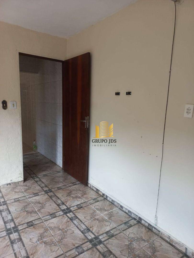 Casa à venda com 2 quartos, 110m² - Foto 5