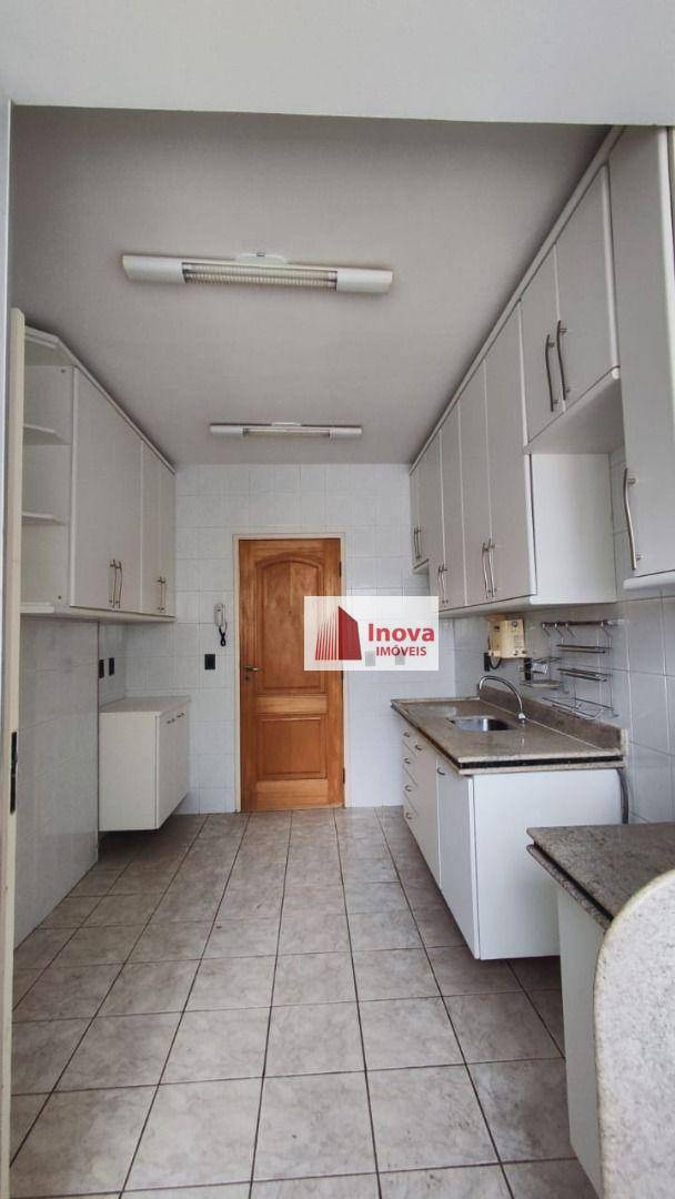 Apartamento para alugar com 3 quartos, 122m² - Foto 12