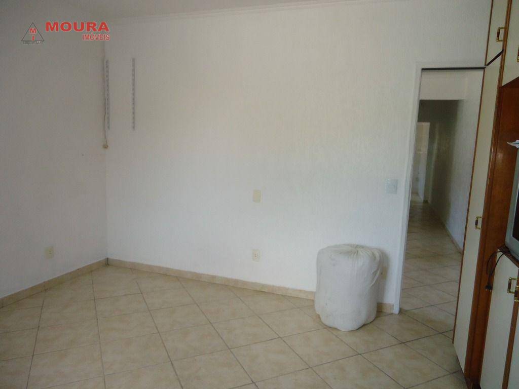 Casa para alugar com 2 quartos, 60m² - Foto 14